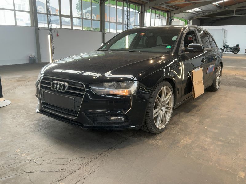 Audi A4 2.0 TDI S line Sportpaket plus 2012 – снимка 1