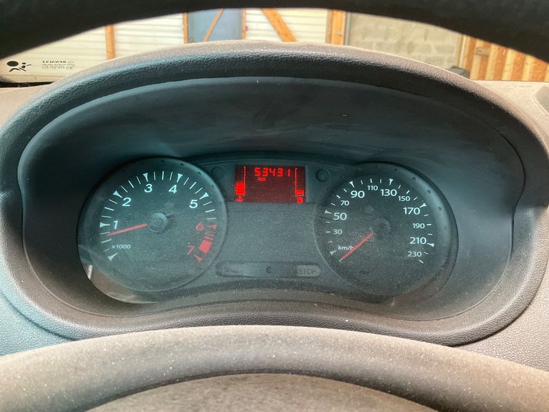 Renault Clio 1.2 Authentique 2011 – снимка 18