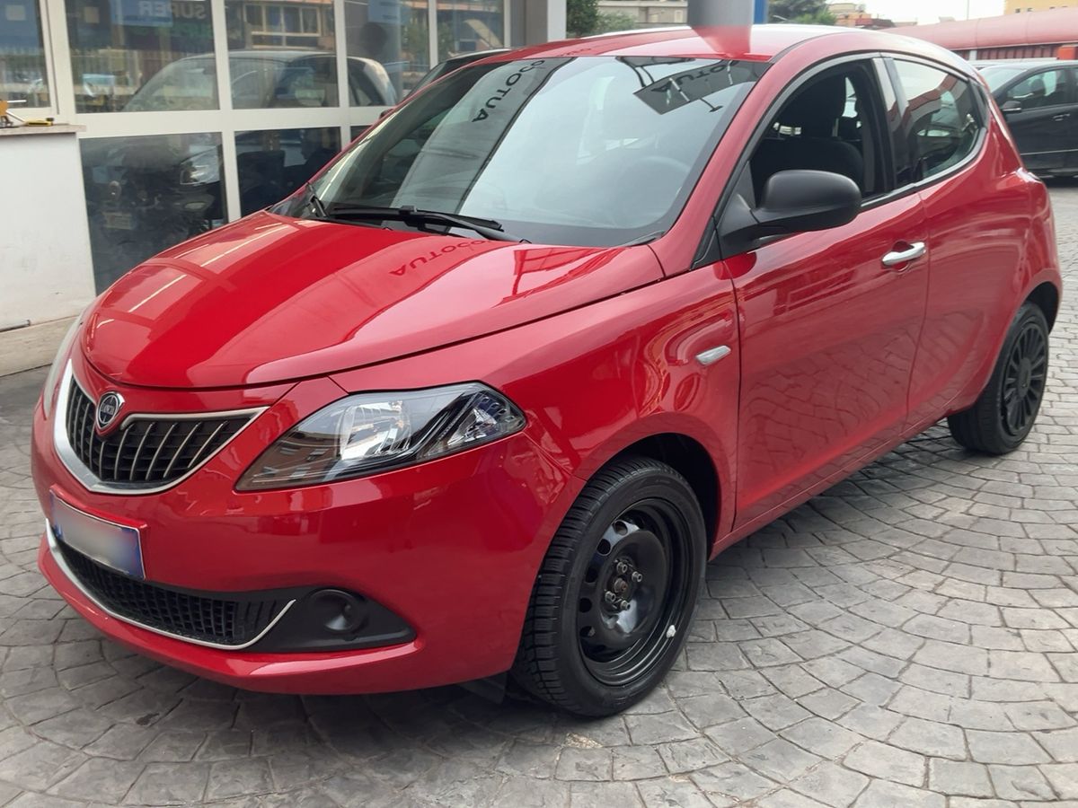 Lancia Ypsilon 2022