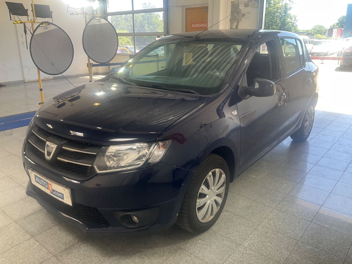 Dacia Sandero 2016 — photo 1