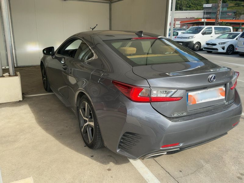 Lexus RC-Serie RC 300h Executive — zdjęcie 3