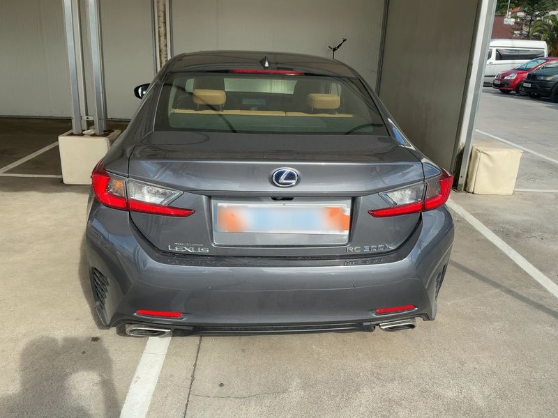 Lexus RC-Serie RC 300h Executive — zdjęcie 5