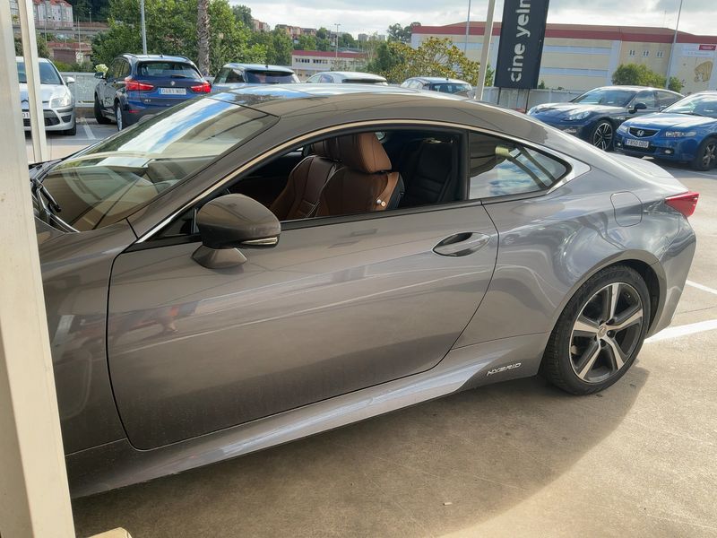 Lexus RC-Serie RC 300h Executive — zdjęcie 4
