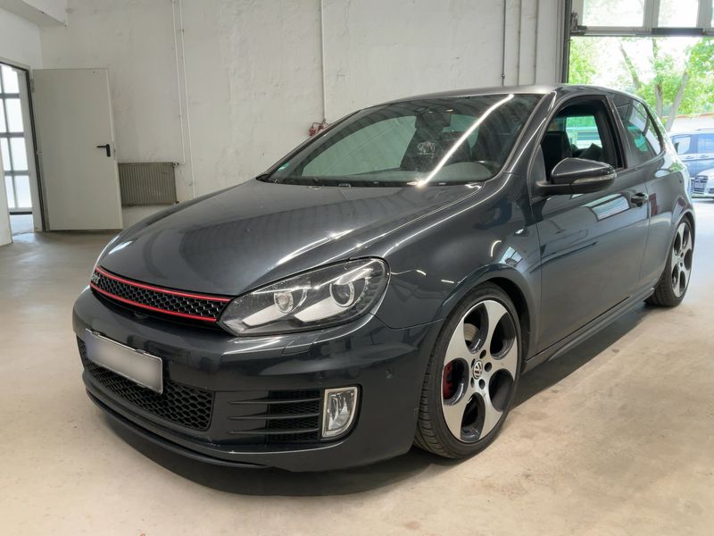 Volkswagen Golf VI 2.0 TSI GTI 2011 – снимка 1