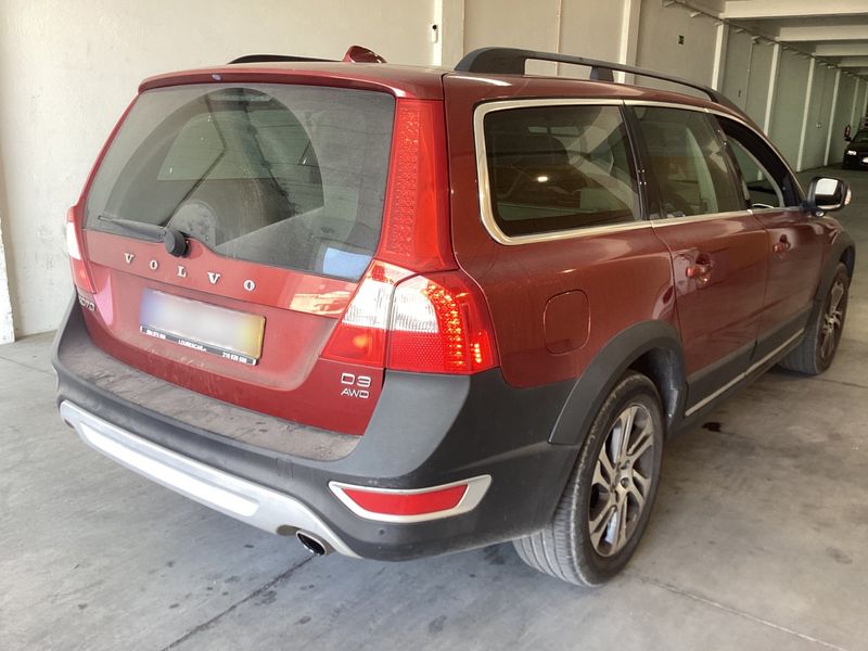 Volvo XC70 2.4 D4 Momentum AWD — zdjęcie 6