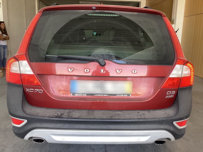 Volvo XC70 2.4 D4 Momentum AWD — zdjęcie 5