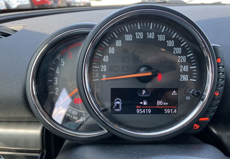 MINI Clubman Cooper D — zdjęcie 12