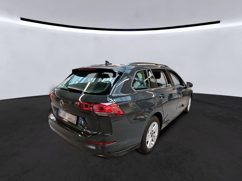 Volkswagen Golf VIII 1.5 eTSI ACT Life — zdjęcie 15