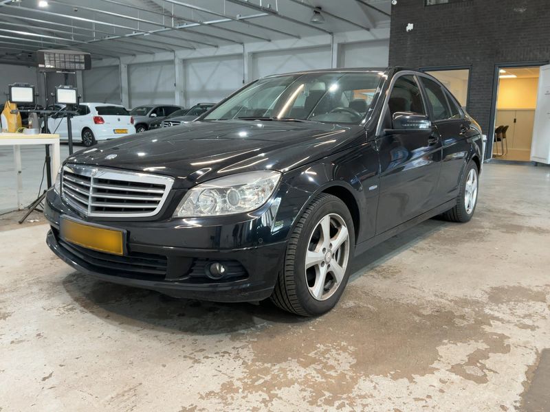 Mercedes-Benz C-Klasse C 180 CGI BlueEfficiency Classic 2010 – снимка 1