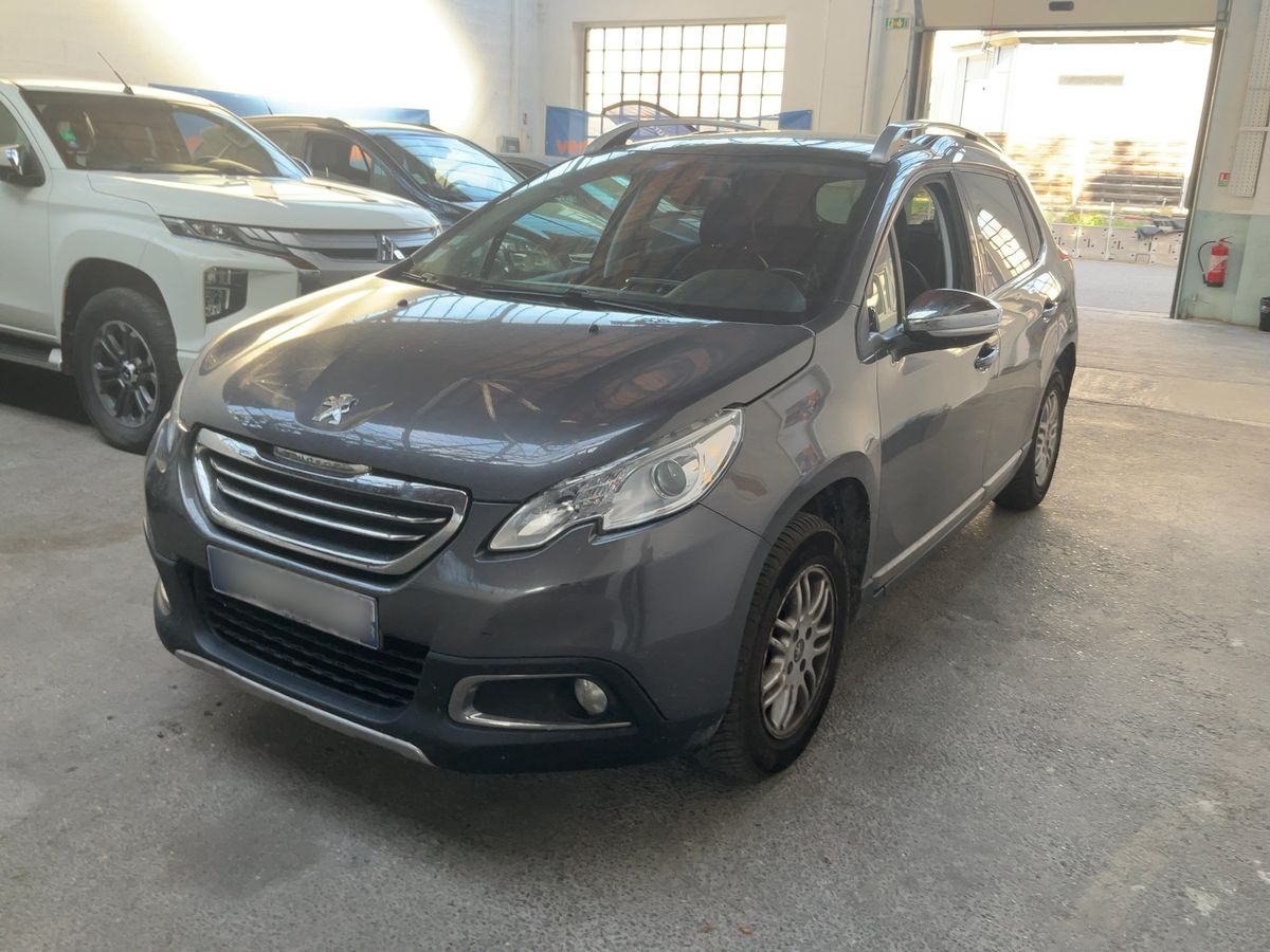 Peugeot 2008 2016 — photo 1