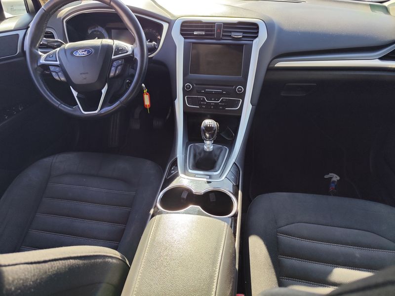 Ford Mondeo 1.5 TDCi Trend — zdjęcie 11