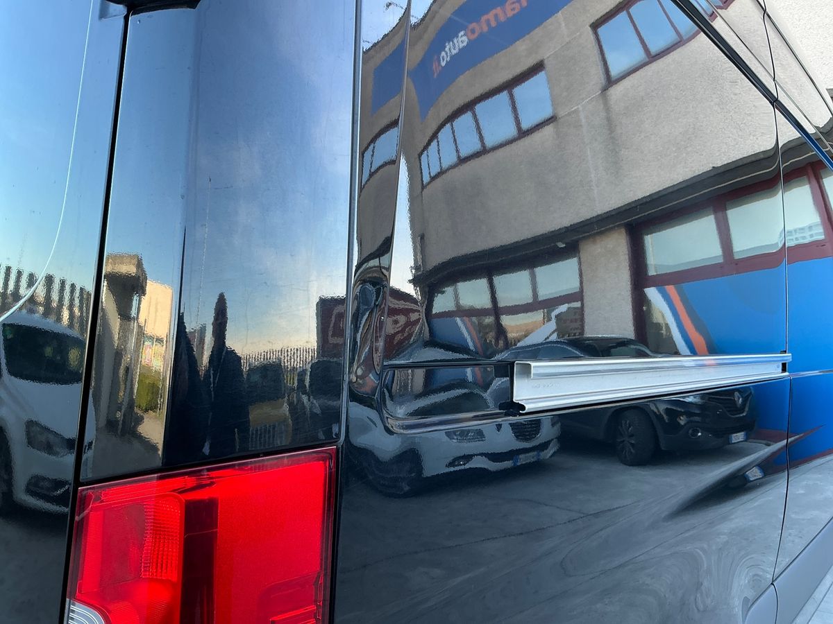 Mercedes-Benz Sprinter 2023 — photo 22