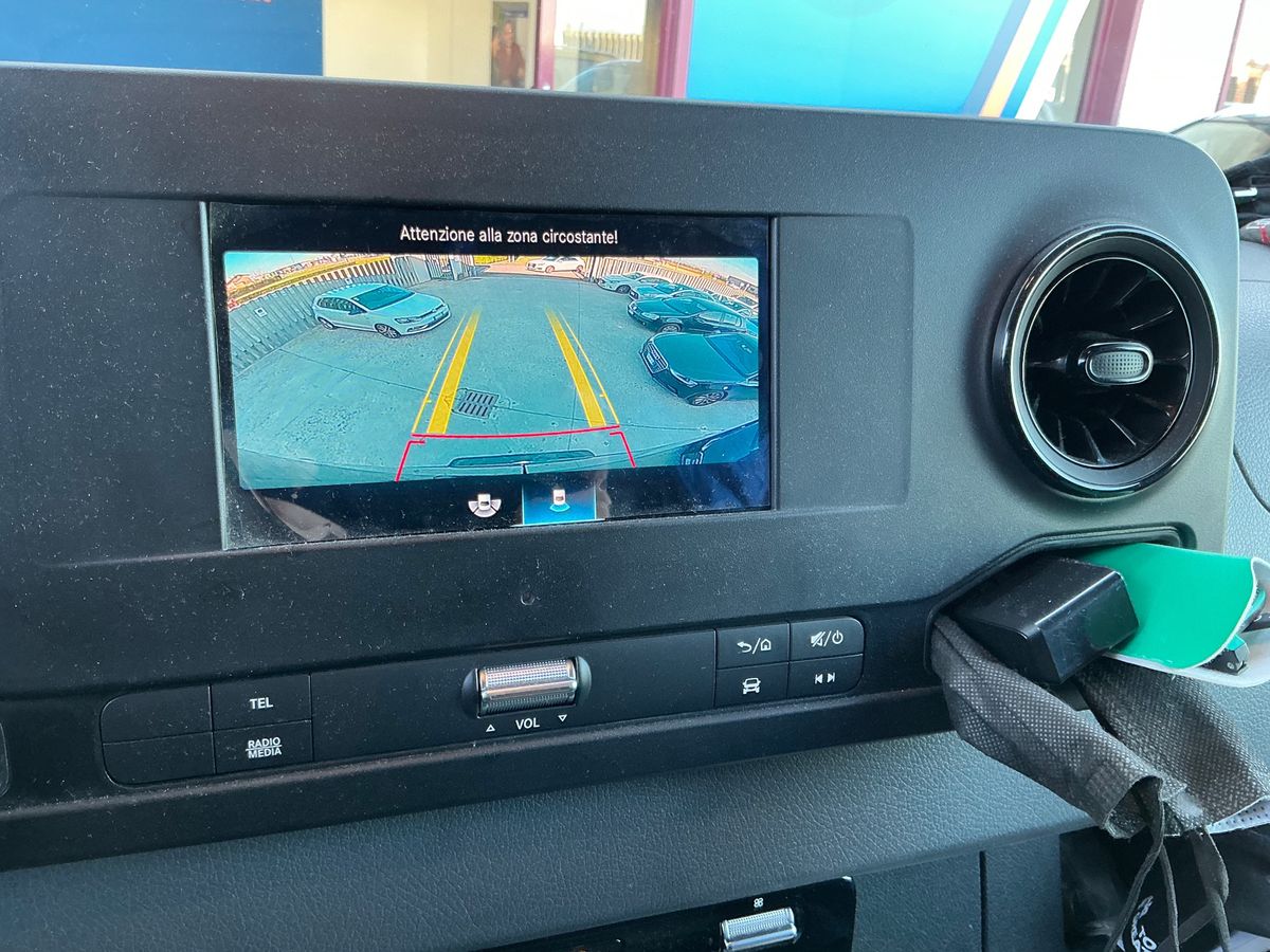 Mercedes-Benz Sprinter 2023 — photo 30