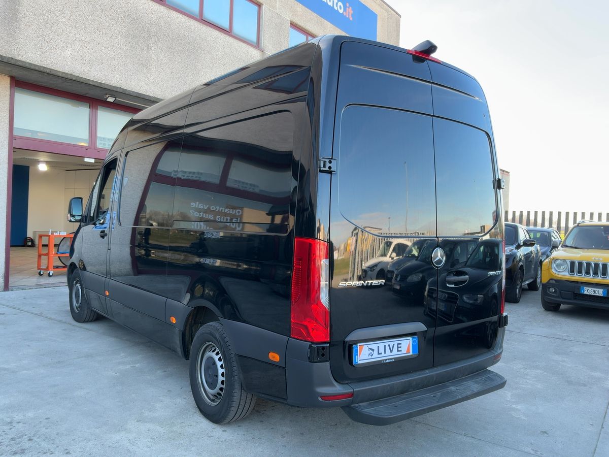 Mercedes-Benz Sprinter 2023 — photo 7