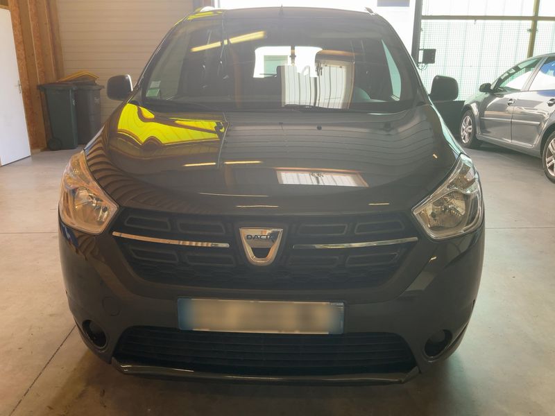 Dacia Lodgy 1.6 SCe LPG Silver Line — zdjęcie 9