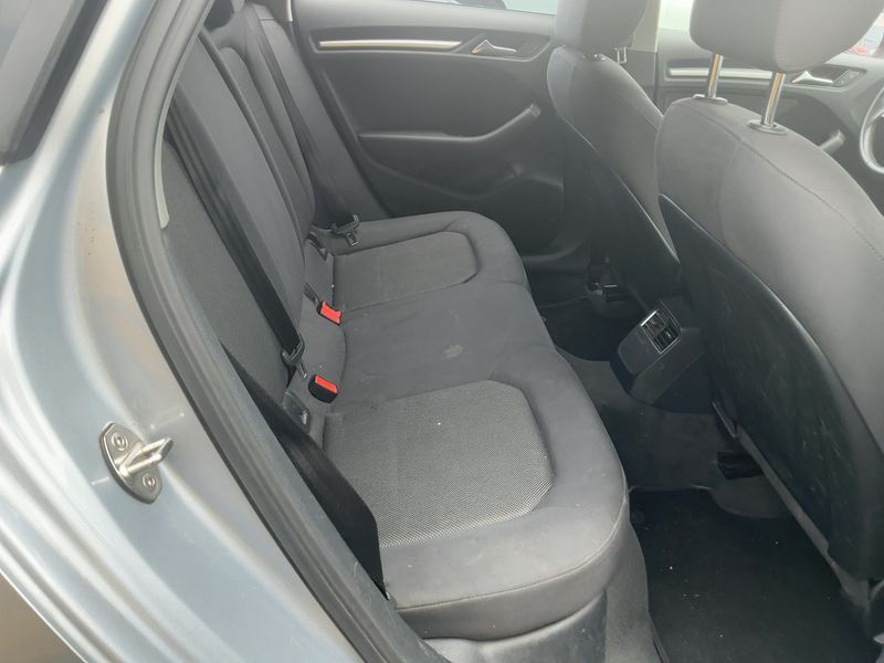 Audi A3 Sportback 1.6 TDI — zdjęcie 14