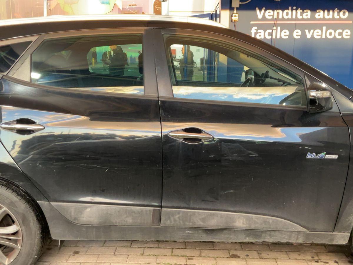 Hyundai ix35 2015 — photo 11