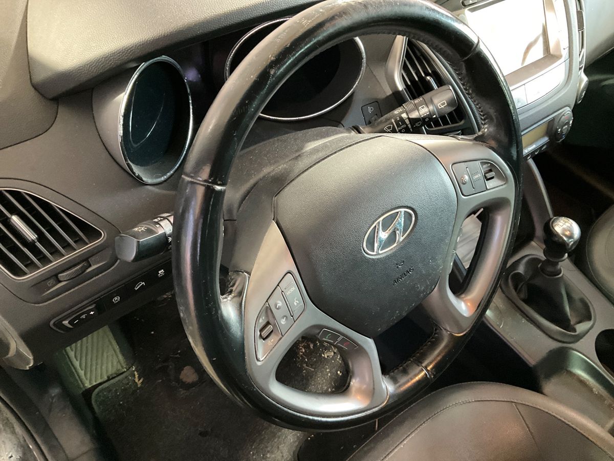 Hyundai ix35 2015 — photo 30