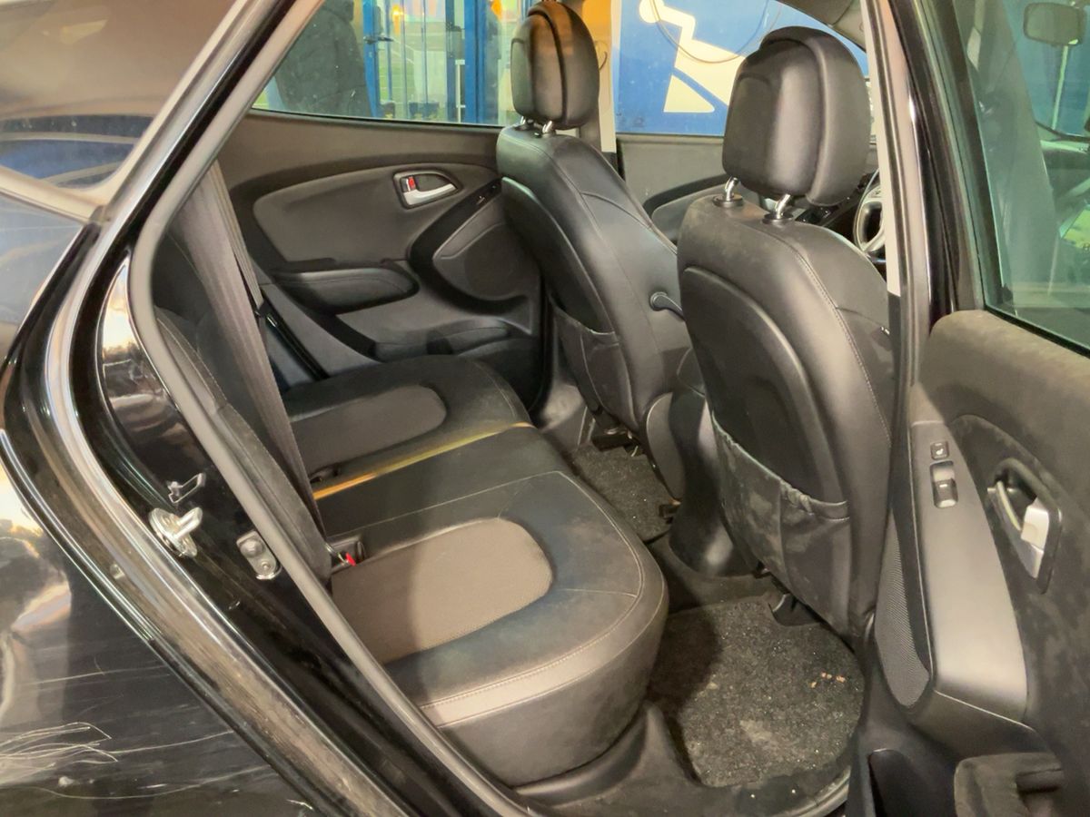 Hyundai ix35 2015 — photo 20