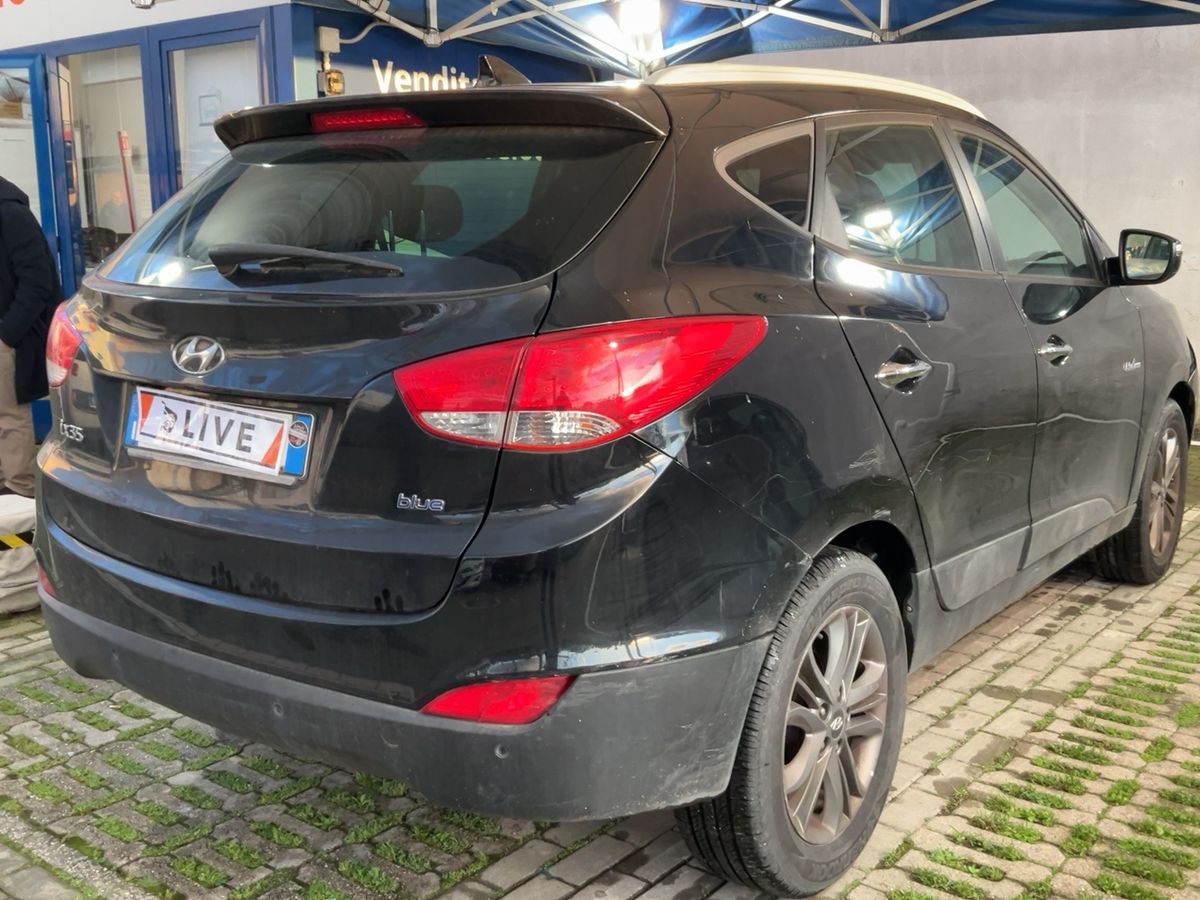 Hyundai ix35 2015 — photo 9