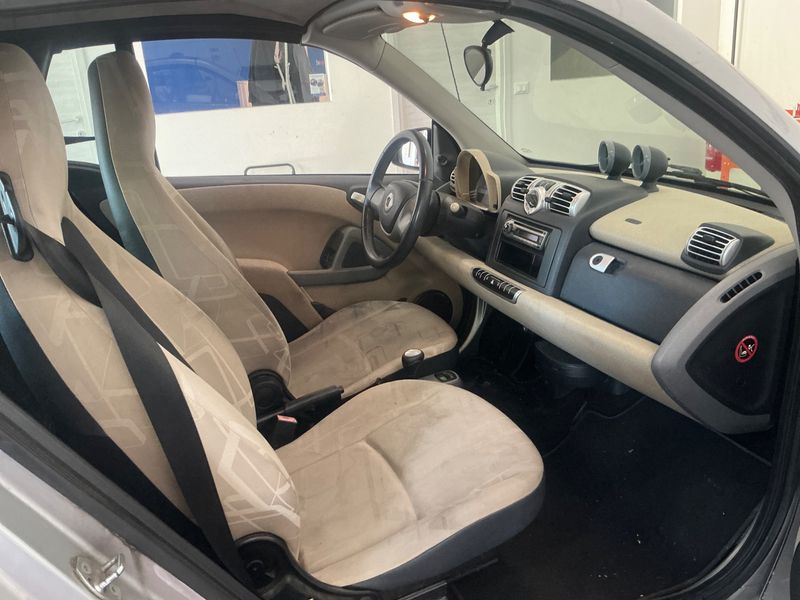 Smart fortwo 1.0 Micro Hybrid Drive pure — zdjęcie 3