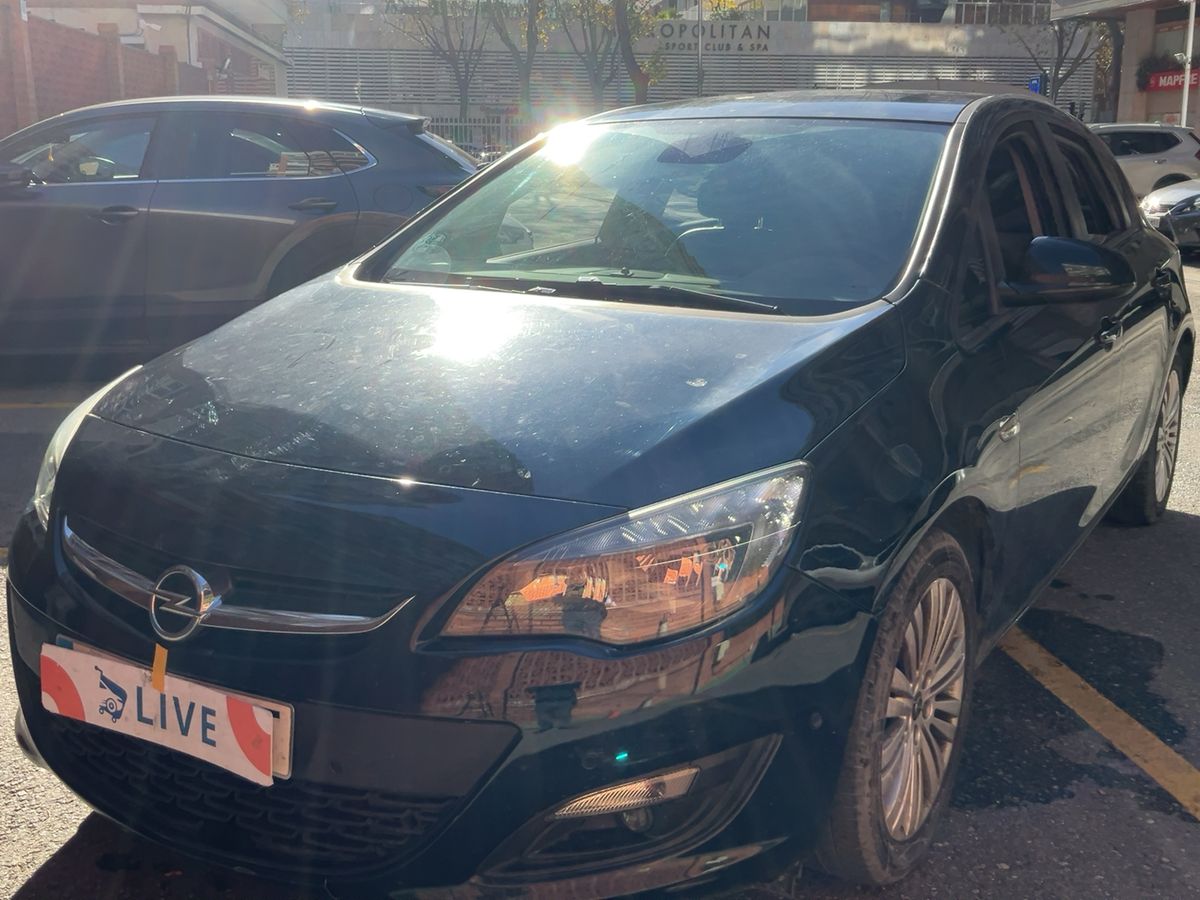 Opel Astra 1.4 Turbo Selective