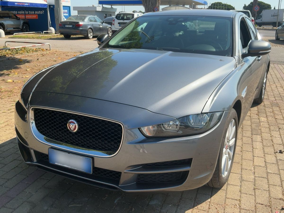 Jaguar XE d'occasion