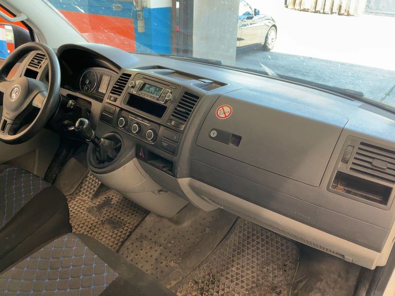 Volkswagen T5 Transporter 2.0 TDI Kasten 2013 – снимка 17