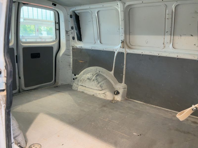 Volkswagen T5 Transporter 2.0 TDI Kasten 2013 – снимка 19