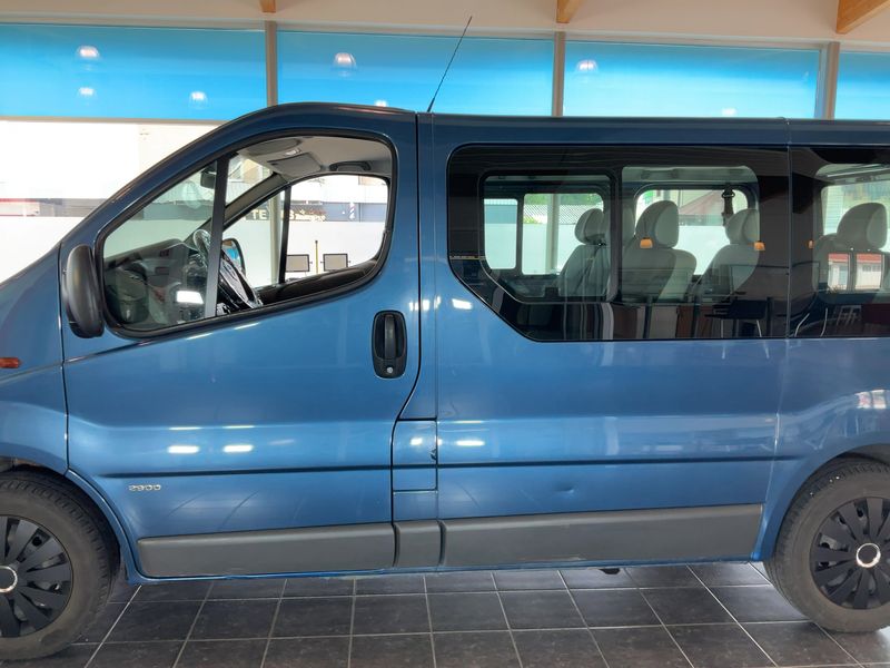 Opel Vivaro 2.0 CDTI Kombi L1H1 2,9t — zdjęcie 4