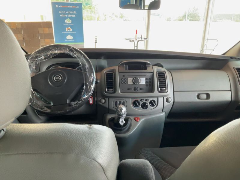 Opel Vivaro 2.0 CDTI Kombi L1H1 2,9t — zdjęcie 12