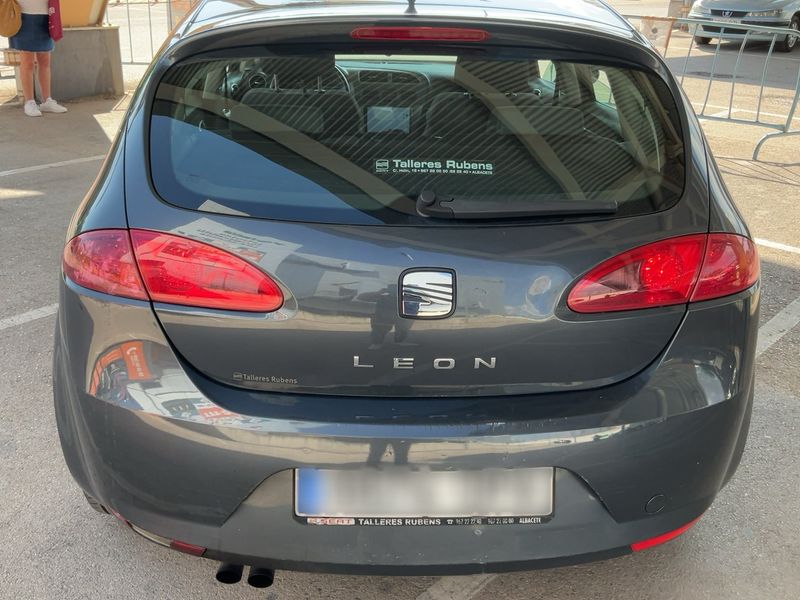 Seat Leon 2.0 TDI Stylance / Style — zdjęcie 5