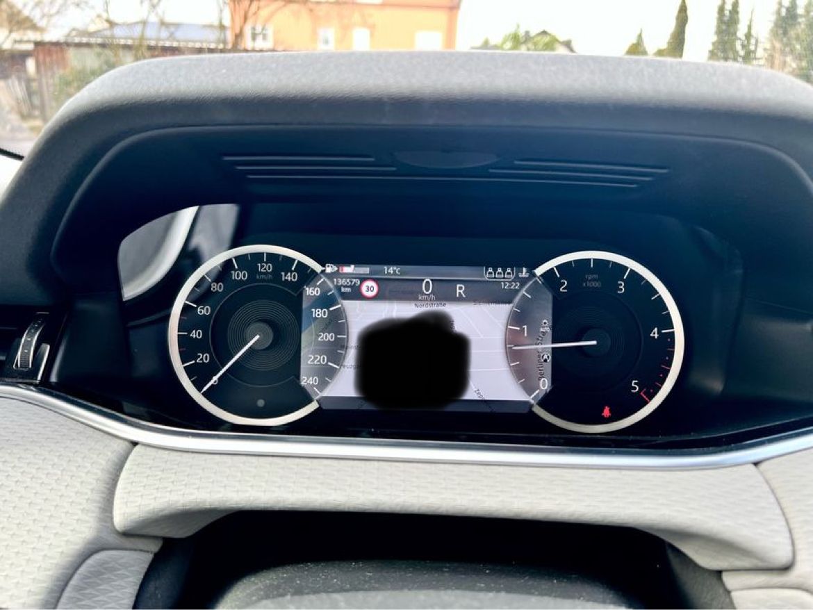 Land Rover 2020 — photo 13