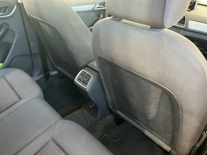 Audi Q3 2.0 TDI 2012 – снимка 28