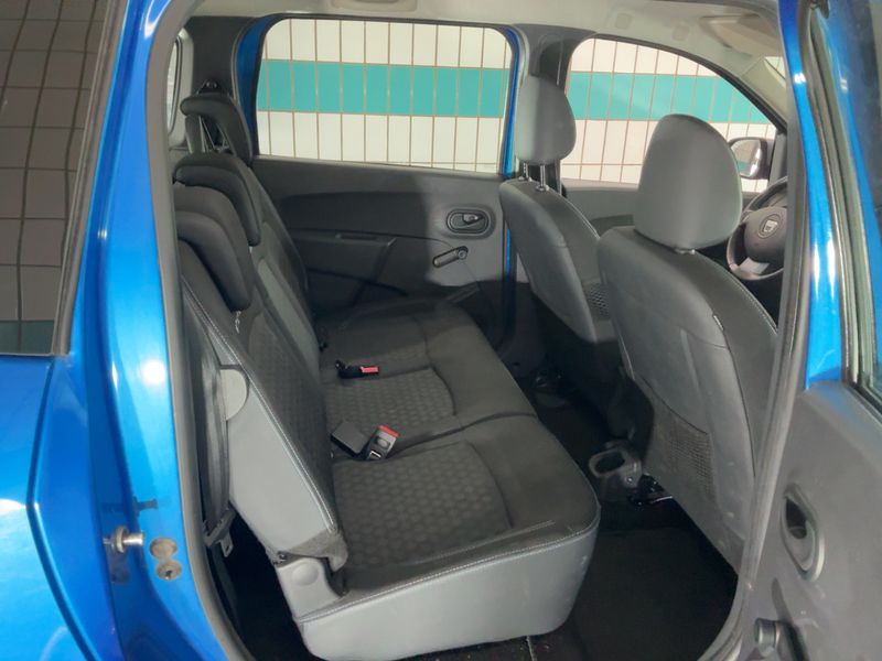 Dacia Lodgy 1.2 TCe Stepway — zdjęcie 14