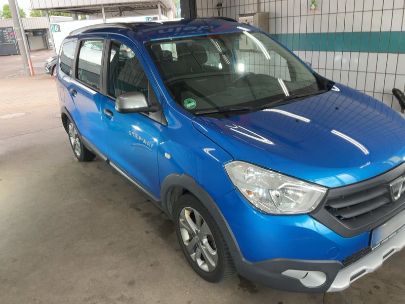 Dacia Lodgy 1.2 TCe Stepway — zdjęcie 8