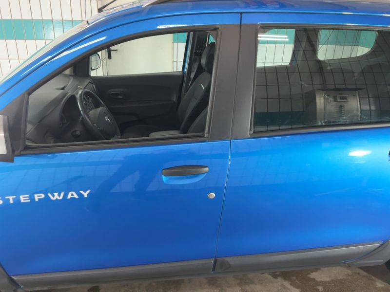 Dacia Lodgy 1.2 TCe Stepway — zdjęcie 4