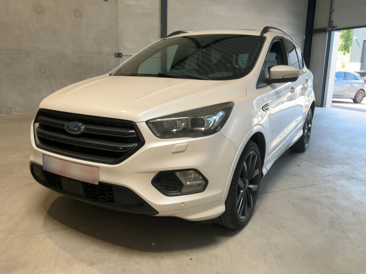 Ford Kuga 2017 — photo 1