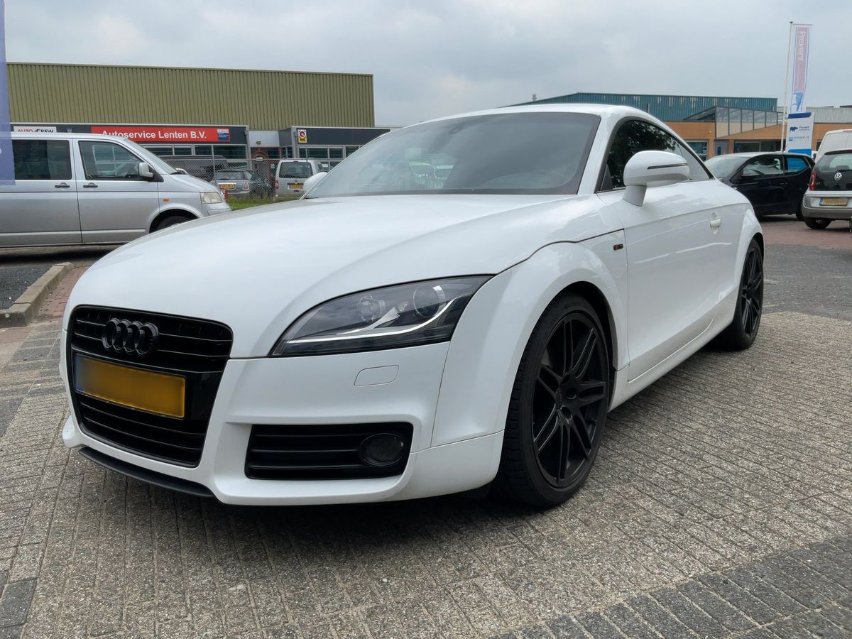 Audi TT 2012