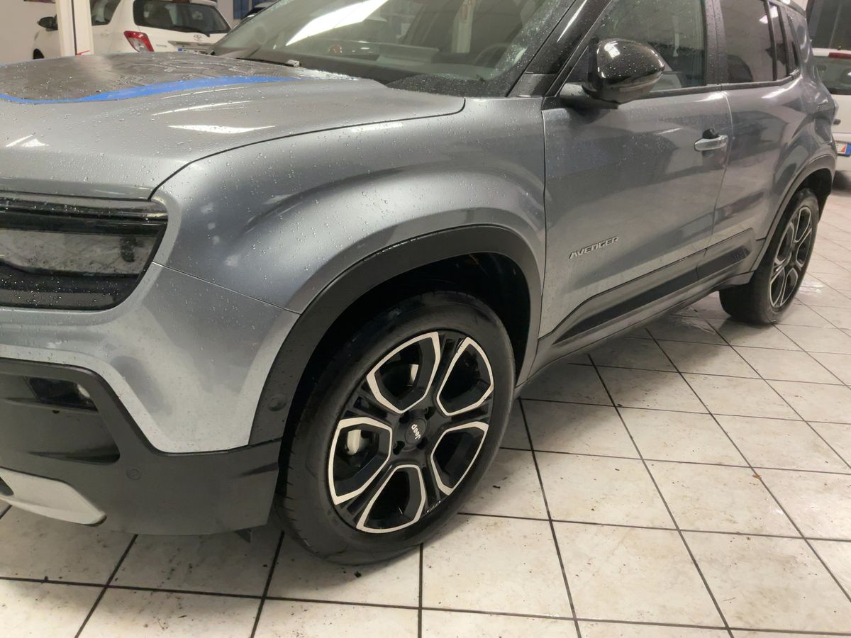 Jeep Avenger 1.2 T-GDI Summit