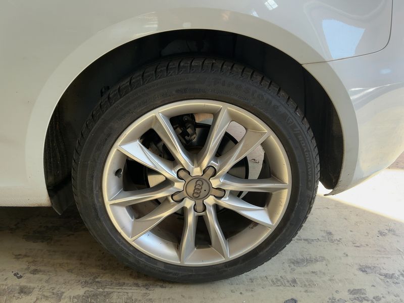 Audi A3 1.6 TDI Ambiente 2015 – снимка 5