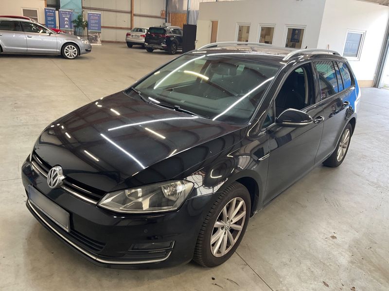Volkswagen Golf VII 1.6 TDI Lounge BlueMotion Tech — zdjęcie 1