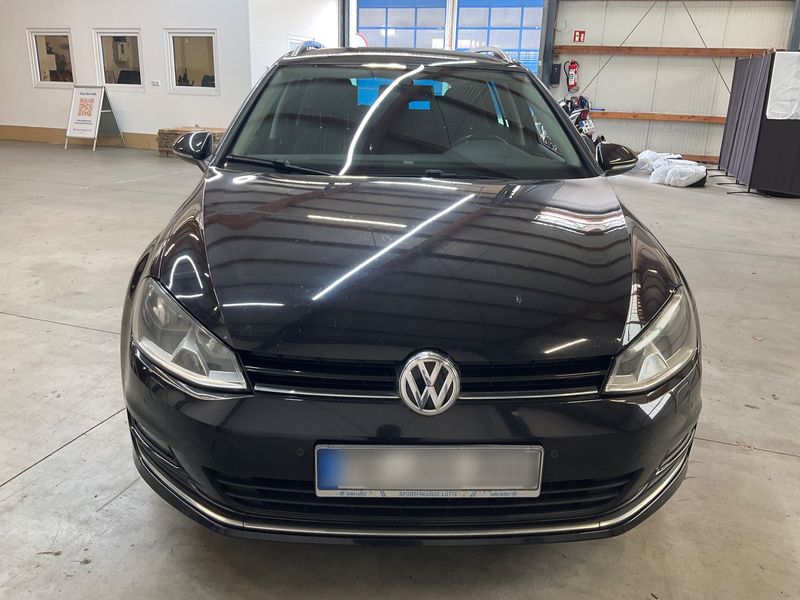 Volkswagen Golf VII 1.6 TDI Lounge BlueMotion Tech — zdjęcie 9
