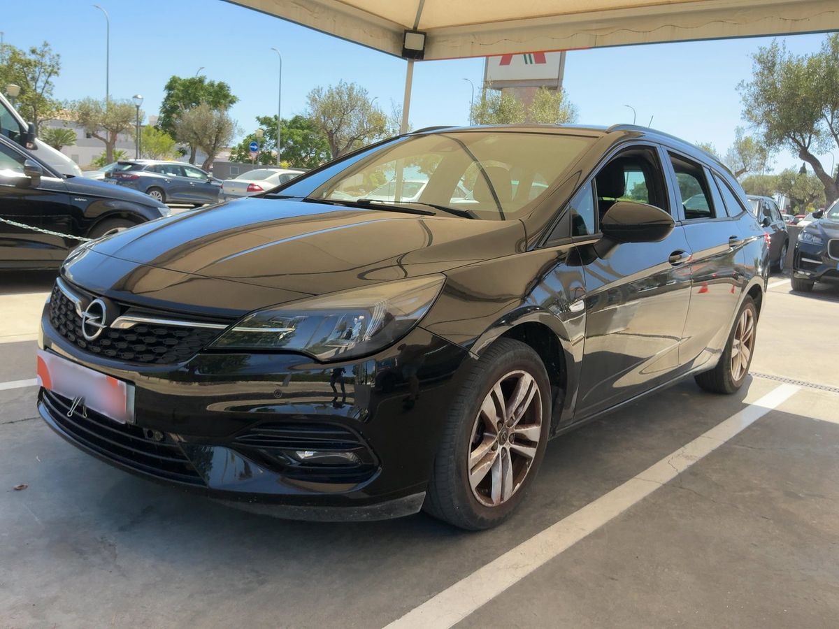 Opel Astra 2019 — photo 1