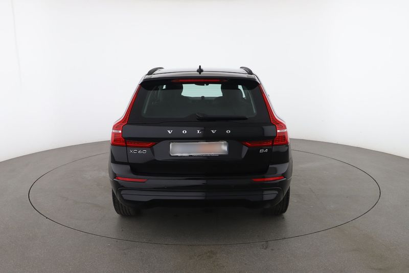 Volvo XC60 2.0 B4 Mild-Hybrid Core 2WD — zdjęcie 5