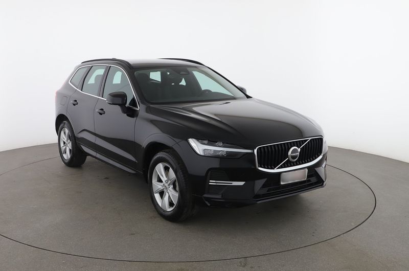 Volvo XC60 2.0 B4 Mild-Hybrid Core 2WD — zdjęcie 8