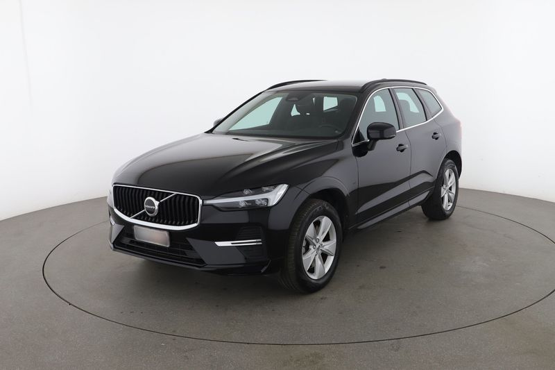 Volvo XC60 2.0 B4 Mild-Hybrid Core 2WD — zdjęcie 2