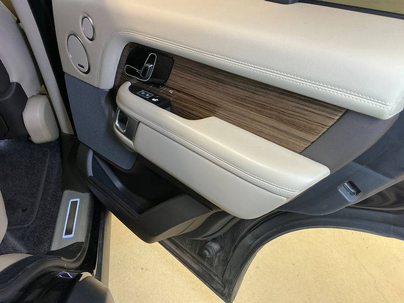 Land Rover Range Rover 3.0 SD V6 Vogue 2020 – снимка 21