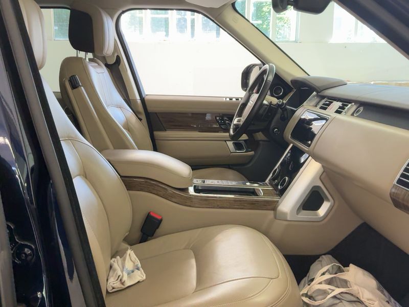 Land Rover Range Rover 3.0 SD V6 Vogue — zdjęcie 11