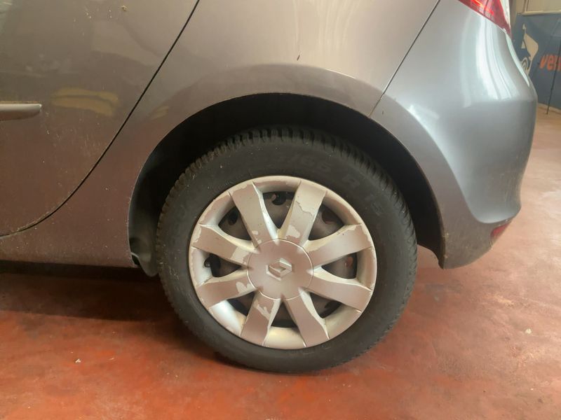 Renault Clio 1.2 Collection Zen 2014 – снимка 5